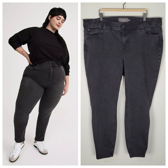 Torrid Bombshell Premium Stretch Skinny Jeans Black Size 24 - Picture 1 of 13